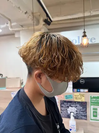 ミディアム パーマ メンズ メンズカットパーマ ✂️ JOYAのヘアスタイル