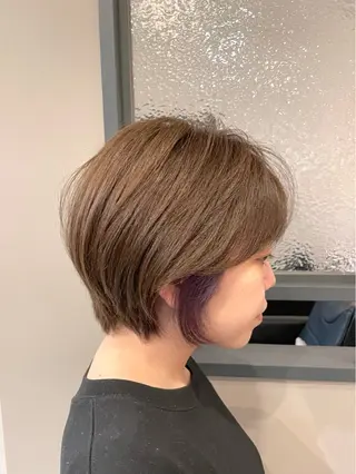 ショート カラー 西村 れいのヘアスタイル