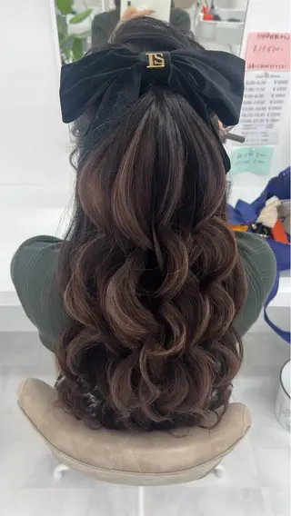 ロング ヘアアレンジ HairSet Salon Kのヘアスタイル