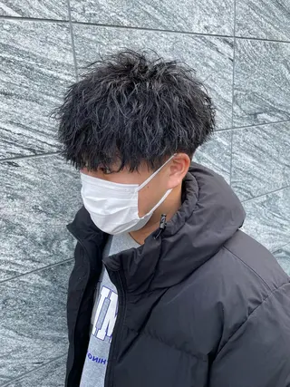 ショート カラー パーマ ヘアアレンジ メンズ ネイル マツエク・マツパ アイブロウ スパイキー/フェザー /波巻き/かいとのヘアスタイル