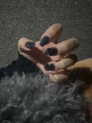 ネイル 🫧Lua.nail 🍒emuのネイルデザイン