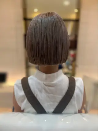 ショート カラー 大川 愛未のヘアスタイル