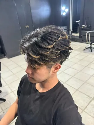 ミディアム ヘアアレンジ メンズ メンズ専門 美容師✨ アメ村 堀江颯瑛のヘアスタイル