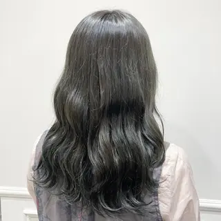 セミロング カラー パーマ ヘアアレンジ Zina渋谷エリア マネージャShionのヘアスタイル