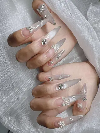 ネイル Lee Nailsのネイルデザイン