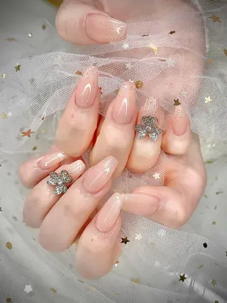 ネイル I-nailロング /ワンホン/キラキラのネイルデザイン