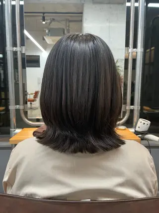 ミディアム yuika .のヘアスタイル