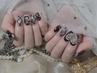 ネイル VIVIAN リサのネイルデザイン