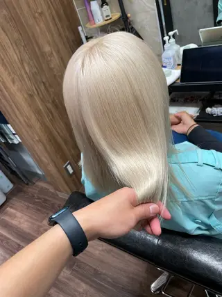 ミディアム カラー Lull1人美容室 バレイヤージュのヘアスタイル