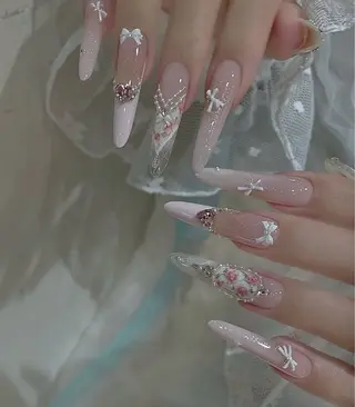 ネイル D-BEAUTY Nailsalonのネイルデザイン