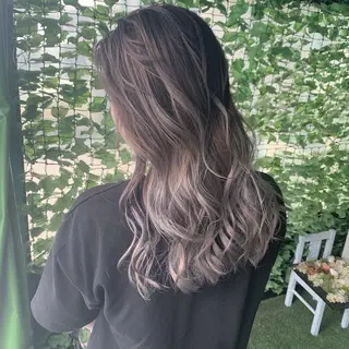 ロング 佐藤 香太のヘアスタイル