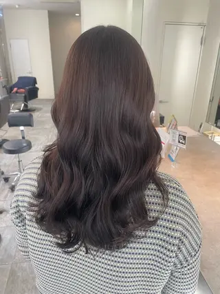 ロング ユナ ナチュラル／透明感のヘアスタイル