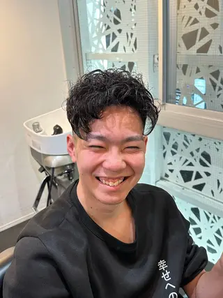 ミディアム パーマ KEEN creative hare所属・刈り上げの あおきさんのヘアスタイル