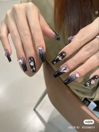 ネイル Queen Nail 柏店　クイーンネイルのネイルデザイン