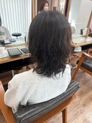 ミディアム カラー パーマ ヘアアレンジ メンズ キッズ 骨格レイヤーカット 🌿美髪縮毛矯正のヘアスタイル