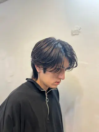 メンズ メンズ職人/センター パート/富沢真斗のヘアスタイル