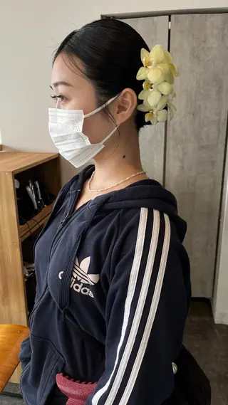 ロング ヘアアレンジ 大人girly🛋️ 🤍yukakoのヘアスタイル