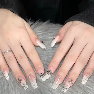 ネイル Feel ‪‪☺︎‬Yuriaのネイルデザイン