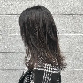 セミロング カラー ニュアンスパーマ/ レイヤー/茶屋町のヘアスタイル