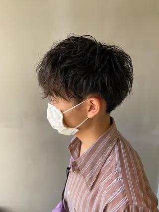 ショート パーマ メンズ 寳泉 章弘のヘアスタイル