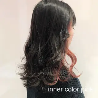 ロング カラー 相川 愛実のヘアスタイル
