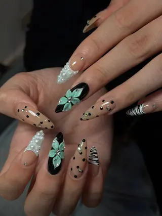 ネイル CoMo Nailのネイルデザイン