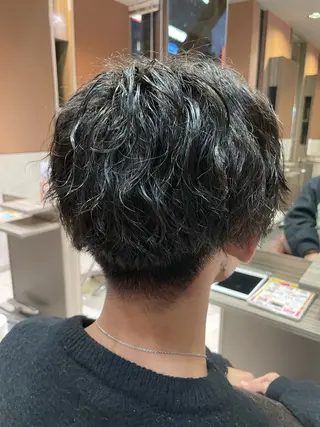 ショート パーマ メンズ 透明感カラー& メンズアイブロウ専門のヘアスタイル