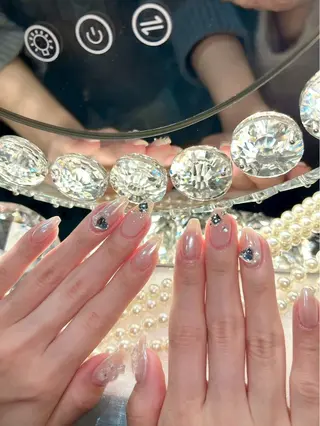 ネイル うるキラ✨ワンホン yuka🥂のネイルデザイン