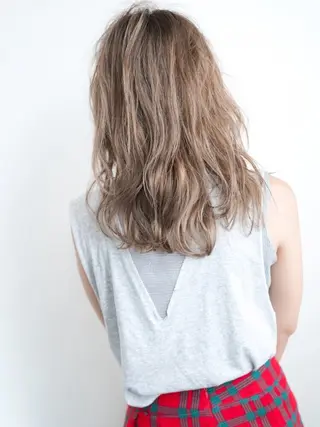 ミディアム カラー パーマ ✂︎美容室✂︎ hiroマンツーマンのヘアスタイル