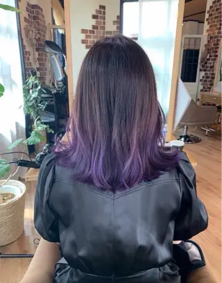 カラー 梶 瑞希のヘアスタイル