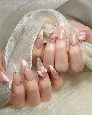 ロング カラー Bling Salonのネイルデザイン