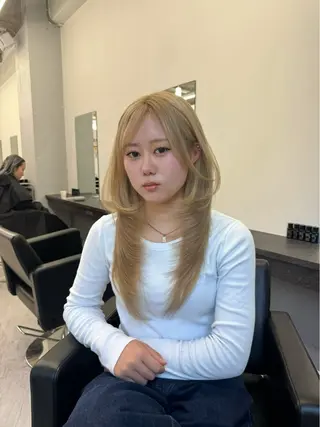 ロング レイヤー・ブリーチ kiyotoshiのヘアスタイル