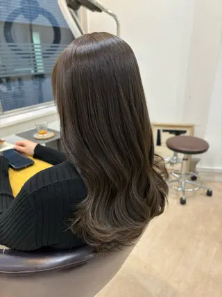 セミロング カラー 韓国風⭐️くびれヘア 🍀高津かえでのヘアスタイル