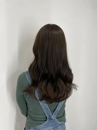 セミロング 艶カラー✨レイヤー 𝐚𝐲𝐚𝐤𝐚のヘアスタイル