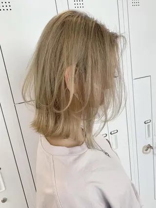 ショート レイヤー×縮毛矯正 深見 拓のヘアスタイル
