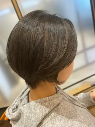 ショート シノハラ ガクト ショート/白髪ぼかしのヘアスタイル