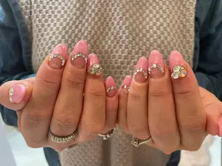 ネイル ♡ビジュール♡ NAIL &まつ毛のマツエク・マツパデザイン