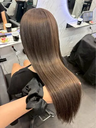 カラー ⋆✦ Leon カット¥1100のヘアスタイル