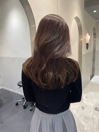 セミロング 〻ツヤハイトーン🩰 🤍HARUCAのヘアスタイル