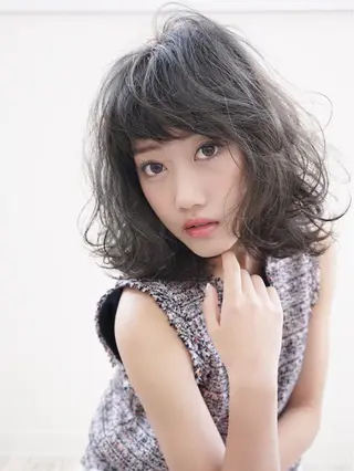 ミディアム セミロング カラー 花井 啓好のヘアスタイル