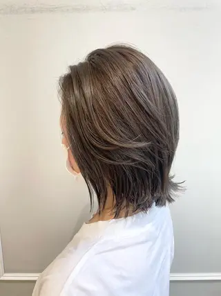 ミディアム カラー 🦖鶴岡 香純🦖のヘアスタイル