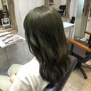 セミロング カラー あずまぐち めぐみのヘアスタイル