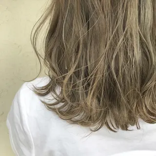 セミロング カラー 艶髪育成サロン 京橋　shinのヘアスタイル