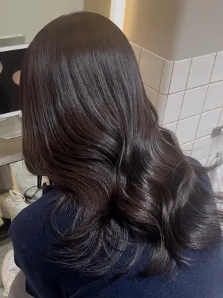 セミロング カラー レイヤーカット 新宿🤍Maiのヘアスタイル