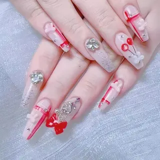 ネイル queensnail 🧸mikaのネイルデザイン