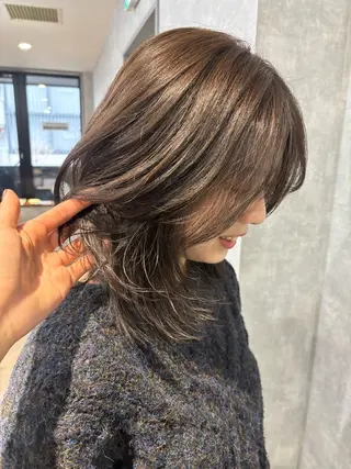 ミディアム 🌐NATSUMI 🌐【寒色カラー】のヘアスタイル