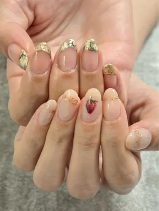 ネイル FIORITURA Maikoのネイルデザイン