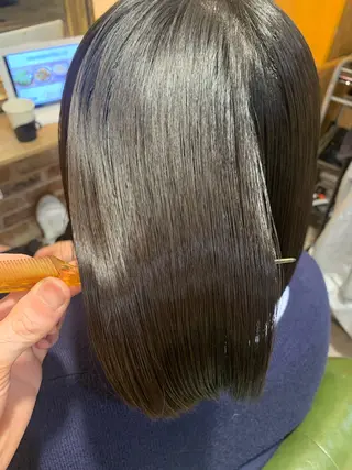 ショート パーマ 越冨 レイヤー/ 顔周り特化/髪質改善のヘアスタイル