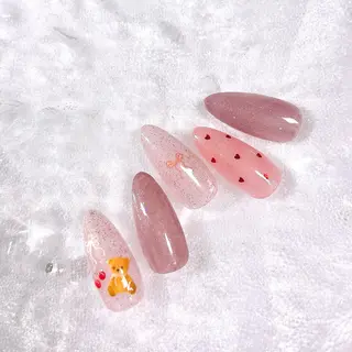ネイル Honey me ❁⃘*.ﾟのネイルデザイン