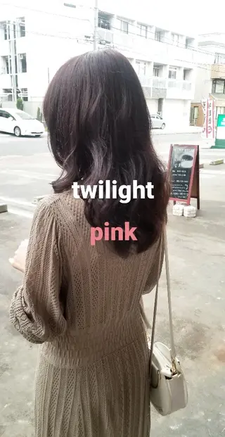セミロング カラー 高口 雅のヘアスタイル